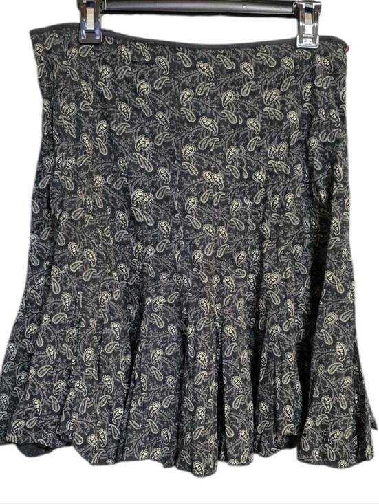 Polo Ralph Lauren Dresses & Skirts - Polo Ralph Lauren Lightweight Paisley Print Preppy Mini Skirt
